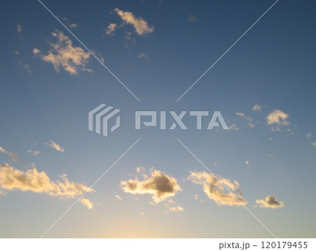 空 雲 120179455