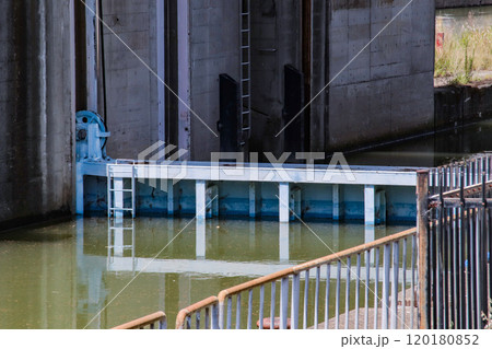 閘門・水門 閘門・水門 120180852