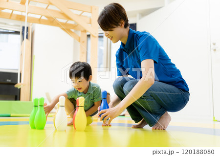 屋内保育所イメージ_療育_発達支援 屋内保育所イメージ_療育_発達支援 120188080