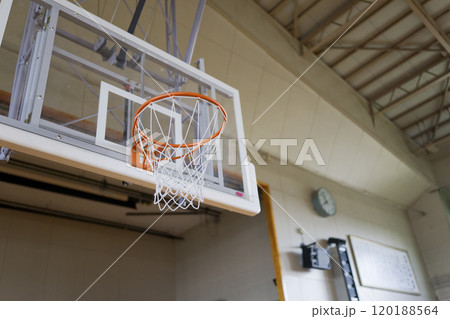 体育館とバスケットゴール 体育館とバスケットゴール 120188564