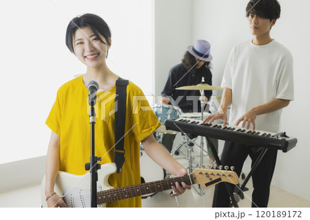 バンド　ライブ 　　 120189172