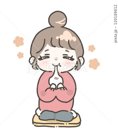 お餅を食べる女の子 120189812