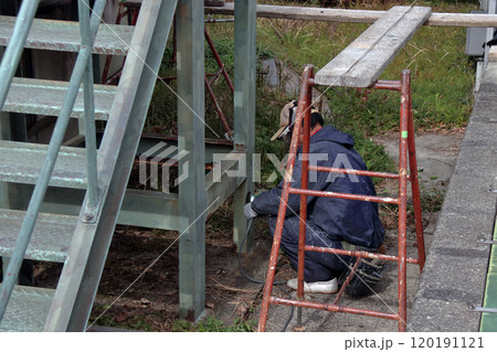 建築塗装錆落とし錆止め下塗り上塗りマスク足場養生木造鉄骨 建築塗装錆落とし錆止め下塗り上塗りマスク足場養生木造鉄骨 120191121