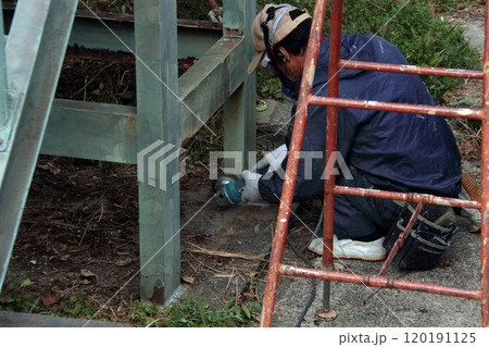 建築塗装錆落とし錆止め下塗り上塗りマスク足場養生木造鉄骨 120191125