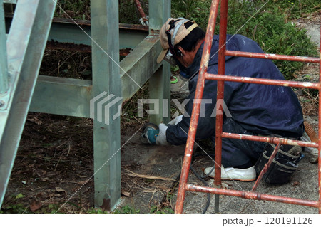 建築塗装錆落とし錆止め下塗り上塗りマスク足場養生木造鉄骨 120191126