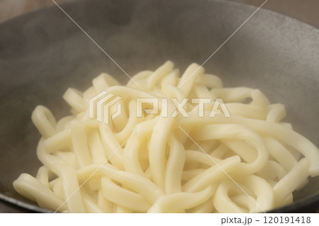 茹でたうどん 茹でたうどん 120191418