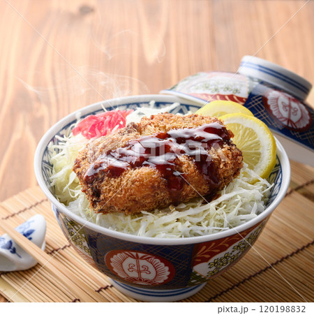 安くて美味しい コロッケ丼 ( ソースコロッケ丼 ) 安くて美味しい コロッケ丼 ( ソースコロッケ丼 ) 120198832