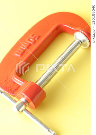 クランプ 120199040