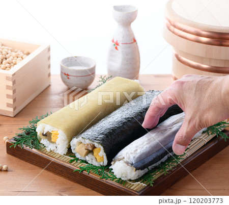 田舎寿司の3本セット （ 海苔巻き 昆布巻き寿司 さんま寿司 ） 郷土料理 和歌山県 那智勝浦町 120203773