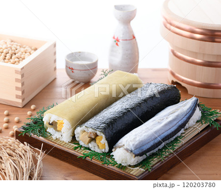 田舎寿司の3本セット （ 海苔巻き 昆布巻き寿司 さんま寿司 ） 郷土料理 和歌山県 那智勝浦町 120203780