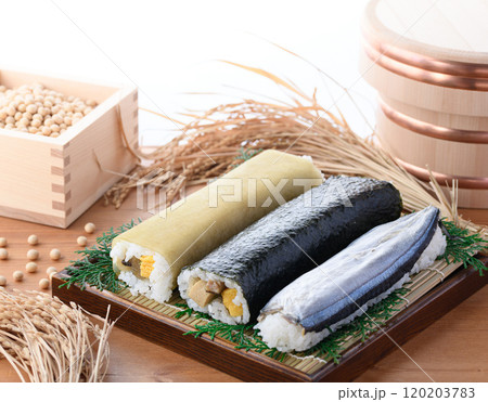 田舎寿司の3本セット （ 海苔巻き 昆布巻き寿司 さんま寿司 ） 郷土料理 和歌山県 那智勝浦町 120203783