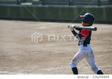 少年野球試合風景 ナイスバッティング 少年野球試合風景 ナイスバッティング 120204808