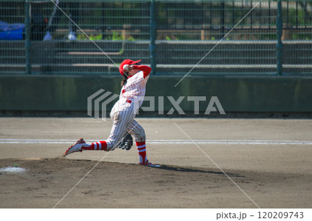 少年野球試合風景 女子ピッチャー 120209743