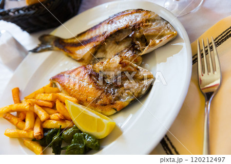 Roasted dorada 120212497