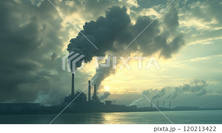 工場の煙突から立ち上る煙 120213422
