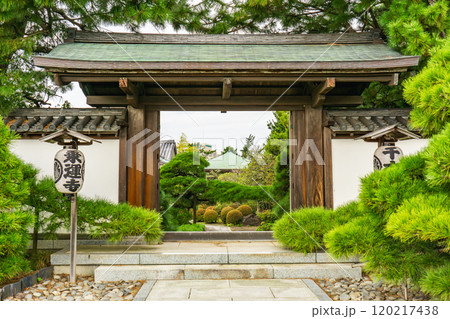 乗運寺(千本松原の原点 若山牧水の墓所)山門 静岡県沼津市本出口町 乗運寺(千本松原の原点 若山牧水の墓所)山門 静岡県沼津市本出口町 120217438