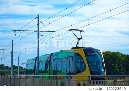 芳賀・宇都宮LRT ライトラインと田園風景 芳賀・宇都宮LRT ライトラインと田園風景 120223640