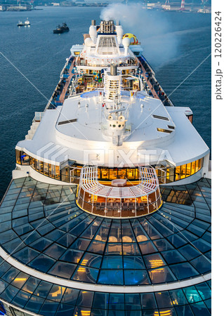 長崎港客船入港(Spectrum of the Seas)女神大橋から【長崎市】 長崎港客船入港(Spectrum of the Seas)女神大橋から【長崎市】 120226424
