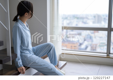 女性ポートレート 120227147