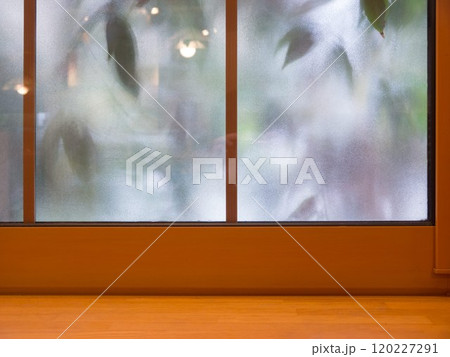 すりガラス　窓 120227291