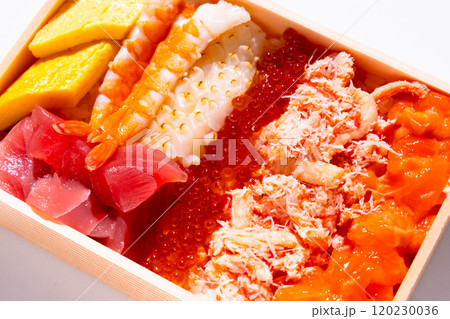 海鮮弁当 120230036