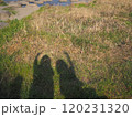 空地の人影 120231320