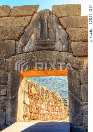 Lion's gate, the main entrance of the citadel of Mycenae. Archaeological site of Mycenae in Peloponnese, Greece Lion's gate, the main entrance of the citadel of Mycenae. Archaeological site of Mycenae in Peloponnese, Greece 120234214