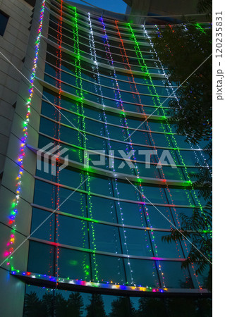 Elements of modern architecture 120235831