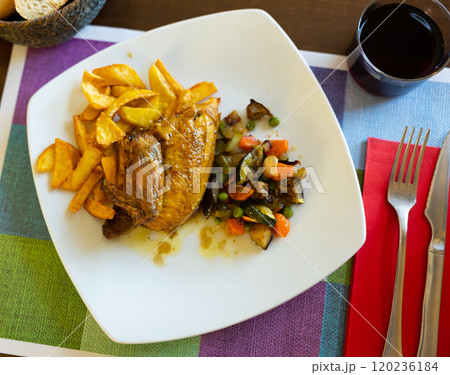 Chicken with stewed vegetables and potatoes 120236184