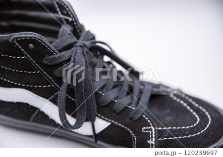 黒いスニーカー 120239697