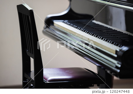 ピアノ　鍵盤 120247448