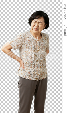 腰痛に苦しむ高齢の女性 120248108