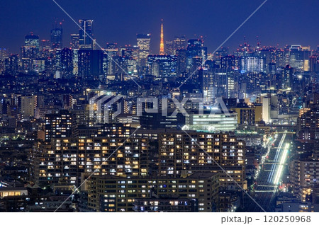 【夜景100選】川崎市、川崎市役所スカイデッキからの夜景(東京タワー方面) 【夜景100選】川崎市、川崎市役所スカイデッキからの夜景(東京タワー方面) 120250968