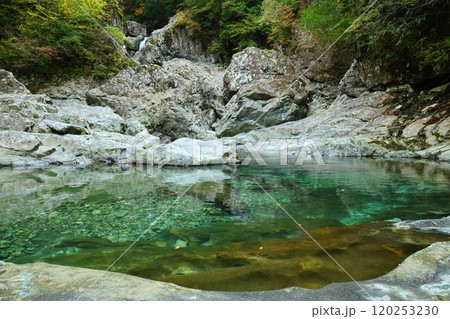 【奈良県天川村】みたらい渓谷ウォーキングコース 120253230