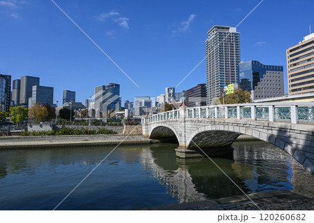 大阪 中之島公園 ばらぞの橋 大阪 中之島公園 ばらぞの橋 120260682