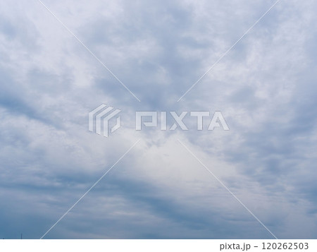 深まる秋の曇り空25 深まる秋の曇り空25 120262503