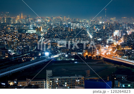 【夜景100選】川崎市、川崎市役所スカイデッキからの夜景（東京都心方面） 120264823