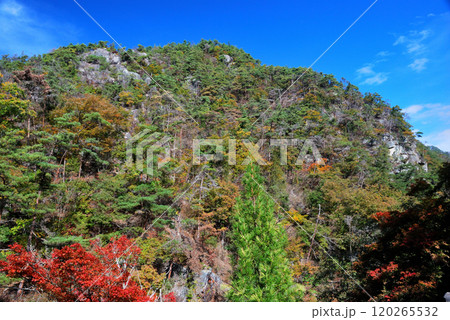 【山の風景】山梨県・昇仙峡・紅葉 【山の風景】山梨県・昇仙峡・紅葉 120265532