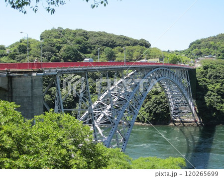 長崎の大きな橋 120265699