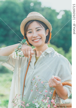 大人の自然遊び 120268721