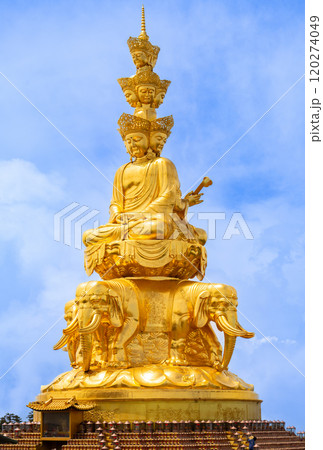 Close up shot of Golden Buddha Statue Mount Emei, the golden summit of Mount Emei in Sichuan, China Close up shot of Golden Buddha Statue Mount Emei, the golden summit of Mount Emei in Sichuan, China 120274049