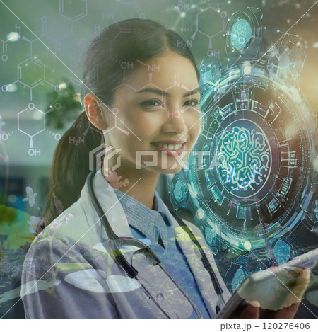 白衣を着た女性医師。ネットワークと医療のイメージ 120276406