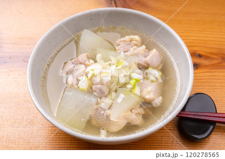 冬瓜の塩こうじ鶏スープ 冬瓜の塩こうじ鶏スープ 120278565
