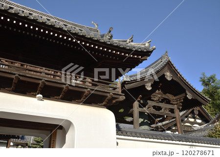 佛徳山興聖寺　山門と鐘楼(京都府宇治市) 120278671