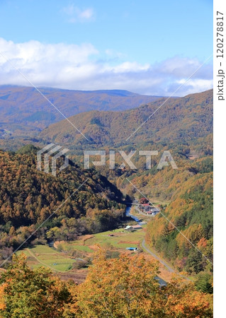 《長野県》木曽町　地蔵峠からの開田高原 120278817