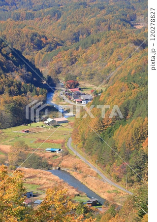 《長野県》木曽町　地蔵峠からの開田高原 120278827