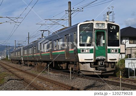 奥羽本線(山形線)　719系5000番台 120279028