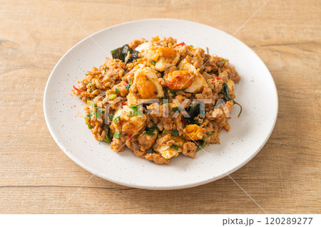 Stir Fried Minced Pork with Salted Egg Stir Fried Minced Pork with Salted Egg 120289277