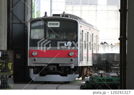 大宮工場に保管される205系 クハ205-1 120291327