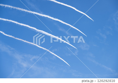 展示飛行するブルーインパルス 展示飛行するブルーインパルス 120292810